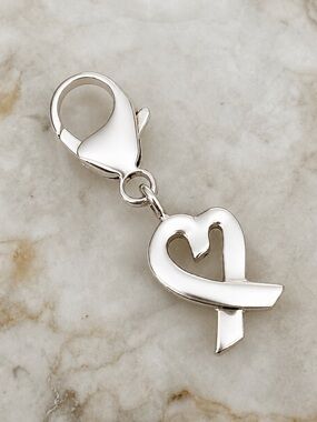 Tiffany & Co. Paloma Picasso 925 Sterling Silver Loving Heart Charm Pendant Rare